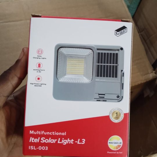 Lâmpada LED solar multifuncional.