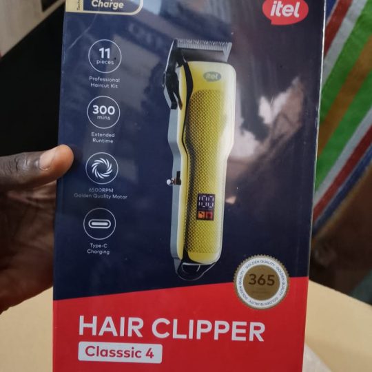Máquina de cortar cabelo profissional.